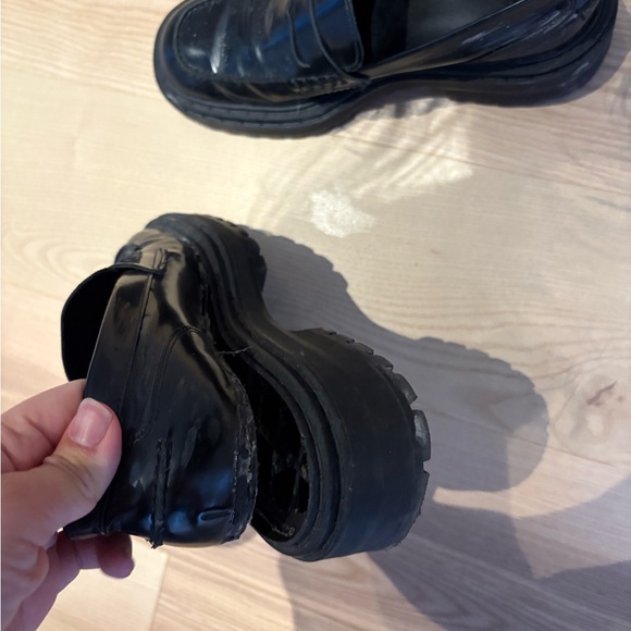 Damaged❗️Massimo Dutti Black Loafers w Track Soles 6.5 36.5 (fits like 7 37) - Picture 12 of 15